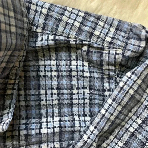 Old Navy Long Sleeved Button Down  Shirt Size 3T - Picture 6 of 15